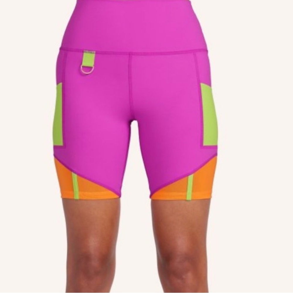Brittany Allen x Peloton Cargo‎ Biker Shorts